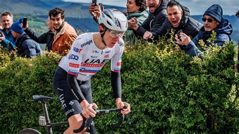 Giro d'Italia predictions and cycling betting tips .